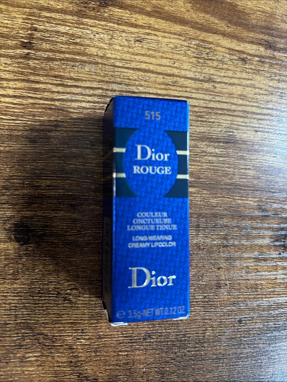 Makeup product (lipstick)